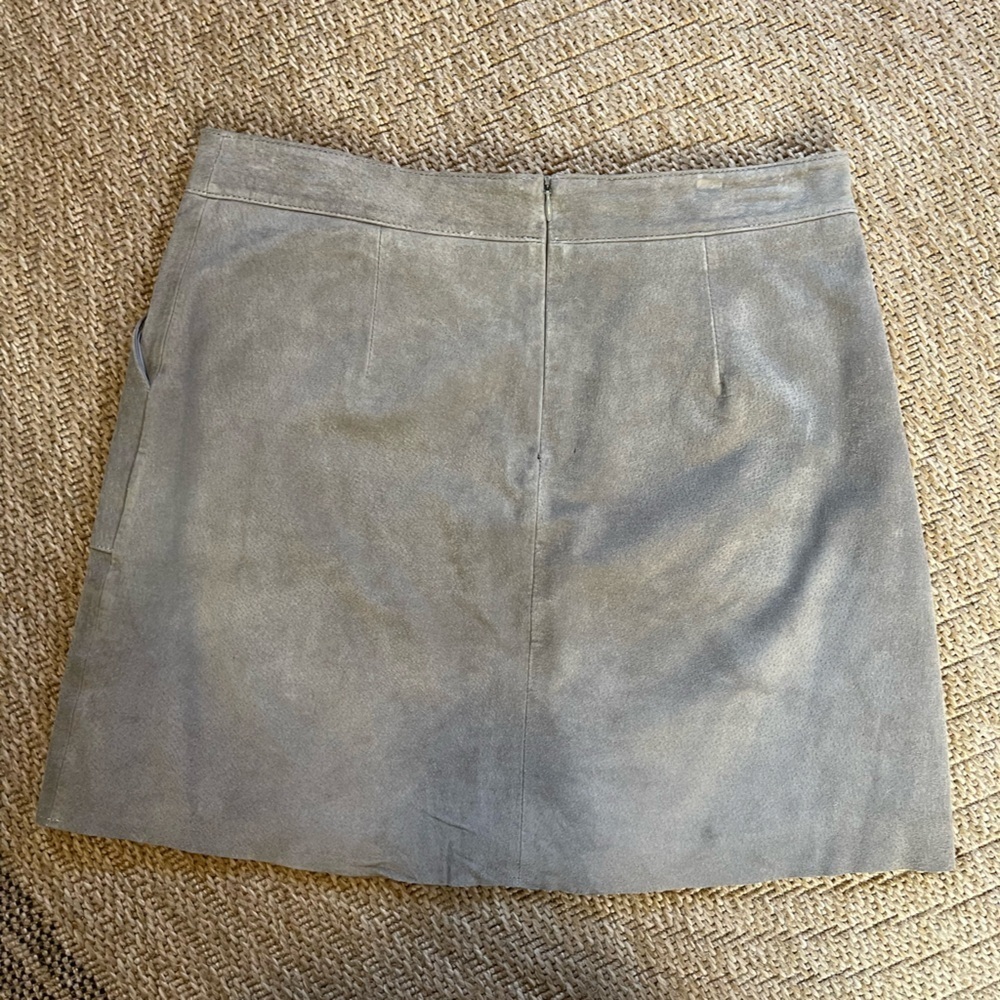 Willow & Clay Suede Leather Mini Skirt size M - Picture 3 of 9